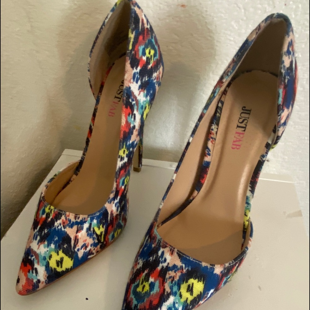 Gorgeous Multi-colored heels